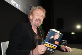 Gottschalk am Abend im Zeise-Kino mit seinem neuen Buch.