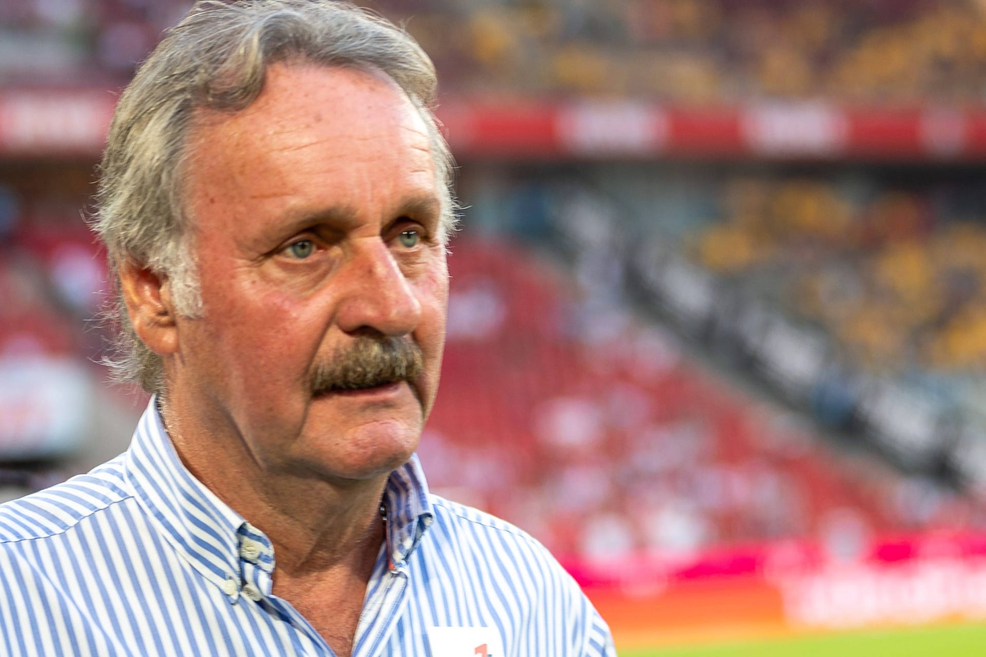 Peter Neururer: Er war selbst Trainer in Bochum.