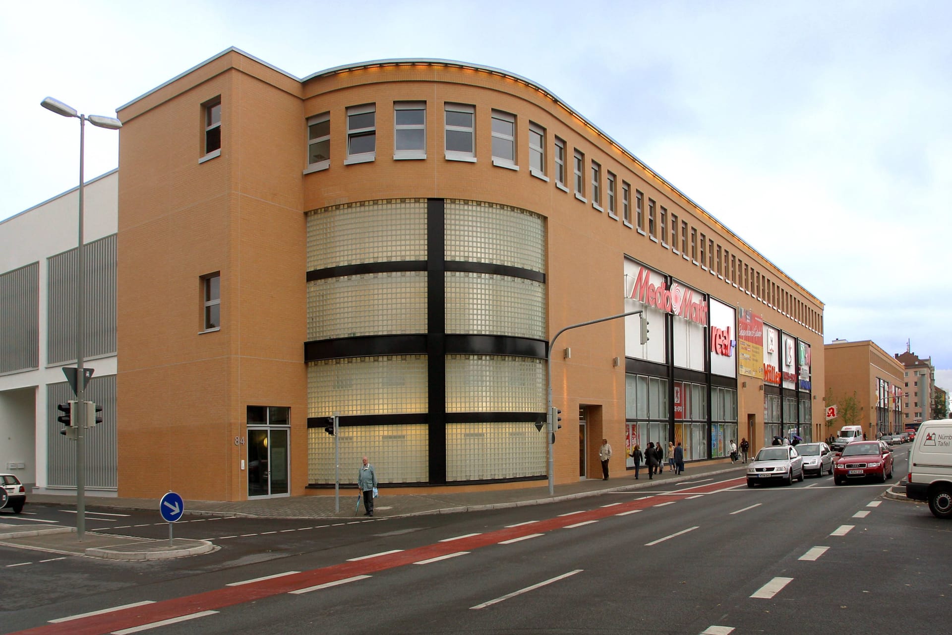 Das Mercado (Archivbild): Der Unfall soll sich vor dem Einkaufszentrum ereignet haben.