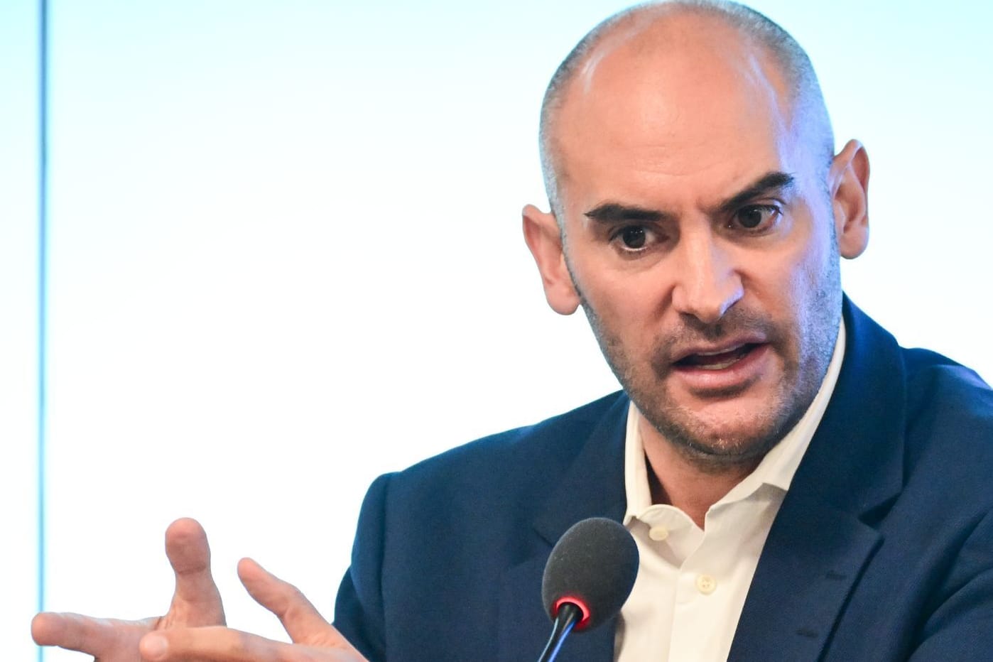 Danyal Bayaz: Er kritisiert die Ampelkoalition.