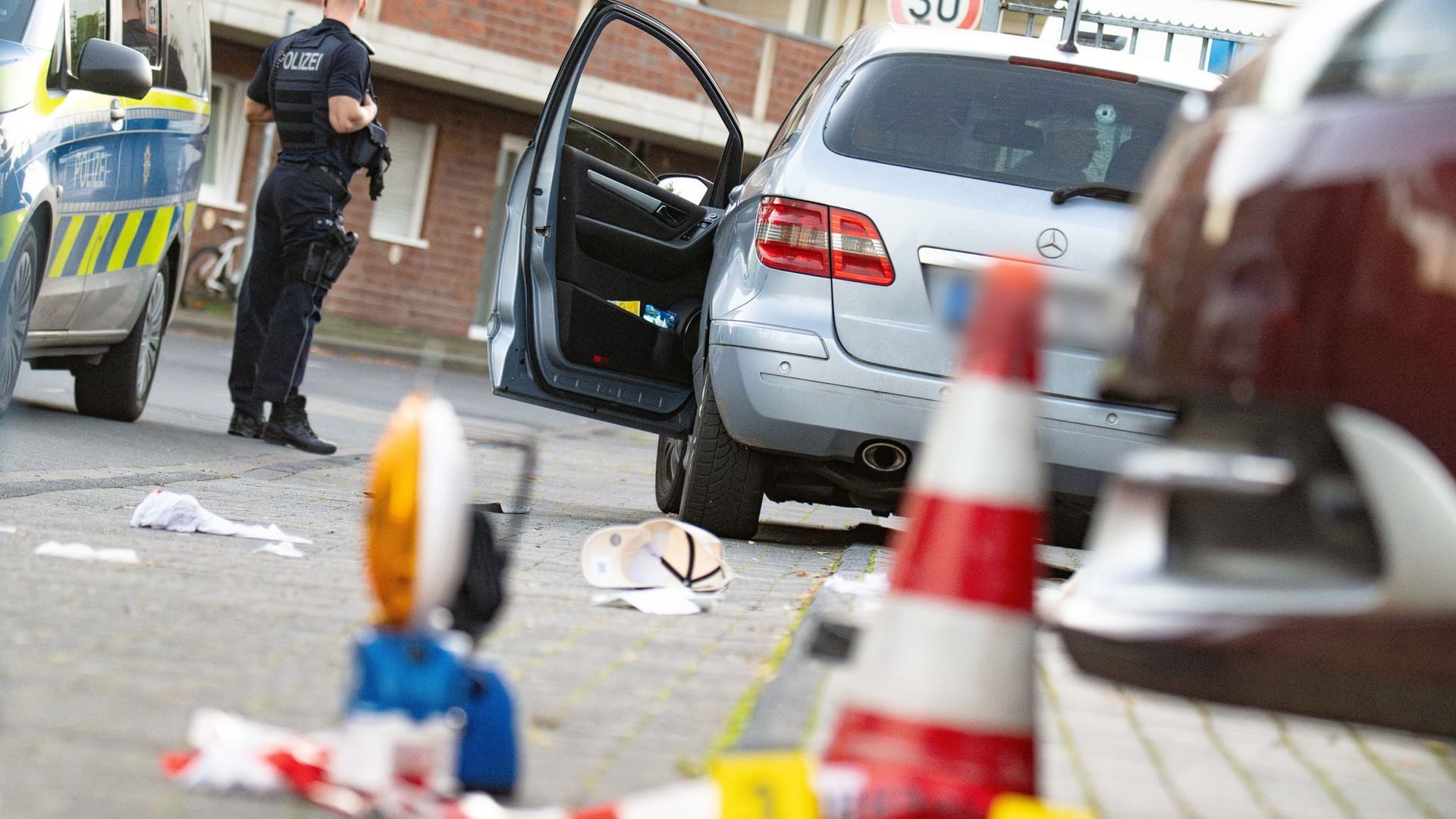 Unbekannter erschießt 32-Jährigen in Köln - Täter flüchtig