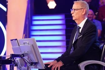 Günther Jauch: Normalerweise stellt er bei "Wer wird Millionär?" die Fragen.