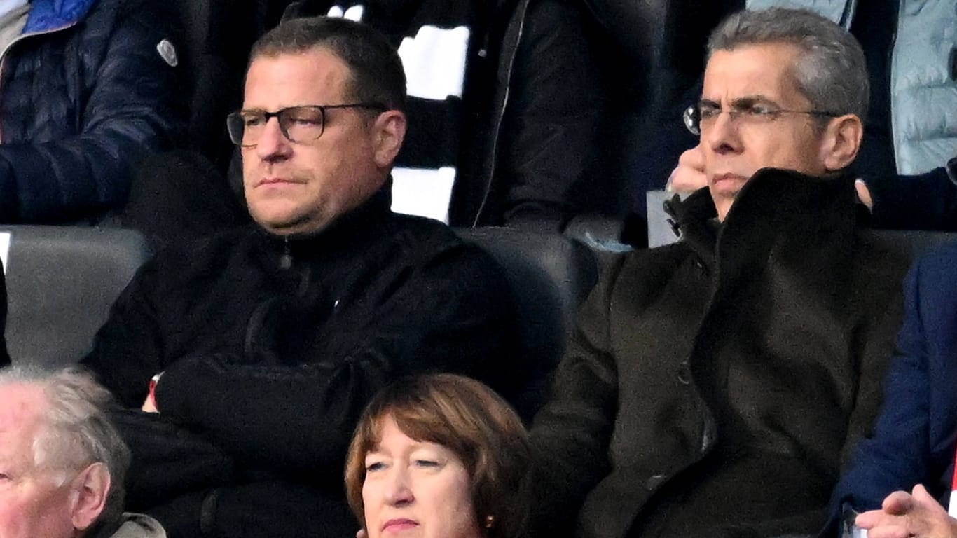 Max Eberl auf der Tribüne in Frankfurt: Der Sportvorstand des Rekordmeisters war mit dem Ergebnis nicht zufrieden.