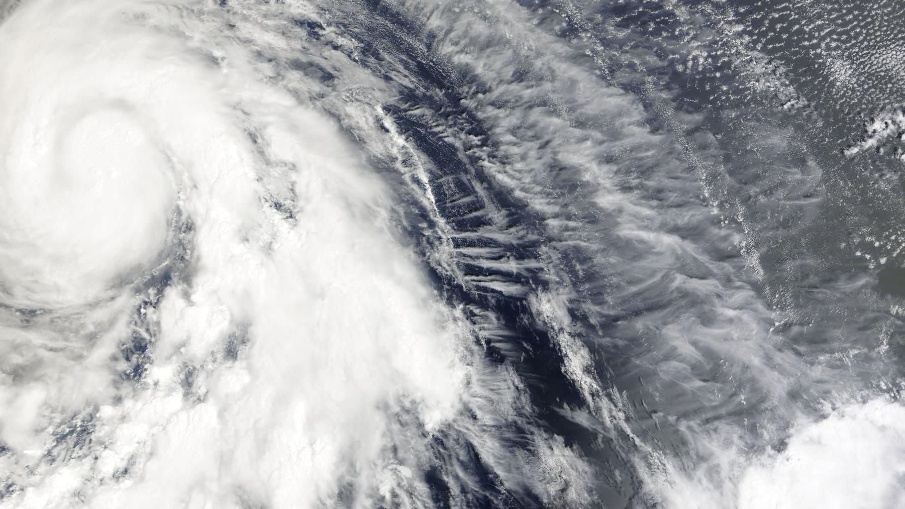 Hurrikan Kirk bildet sich über dem Atlantik. Er könnte als Tropensturm in den nächsten Tagen Europa erreichen und schwere Sturmböen und Unwetter verursachen.