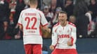 Lukas Podolski jubelt: Er bestreitet in Köln sein Abschiedsspiel.