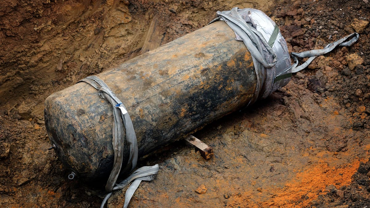 V Kölnu-Lindenthalu našli neeksplodirano bombo iz druge svetovne vojne, evakuirali 2500 ljudi