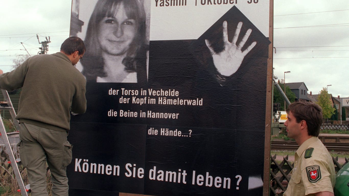 Plakat mit Foto von Yasmin Stieler: Mit dieser ungewöhnlichen Aktion fahndete die Peiner Polizei 1997 nach Yasmins Mörder.