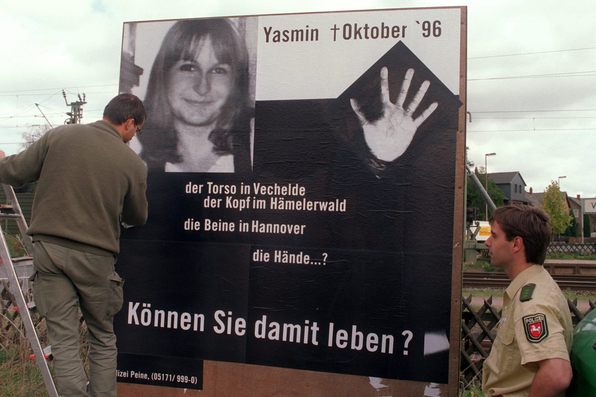 Plakat mit Foto von Yasmin Stieler: Mit dieser ungewöhnlichen Aktion fahndete die Peiner Polizei 1997 nach Yasmins Mörder.