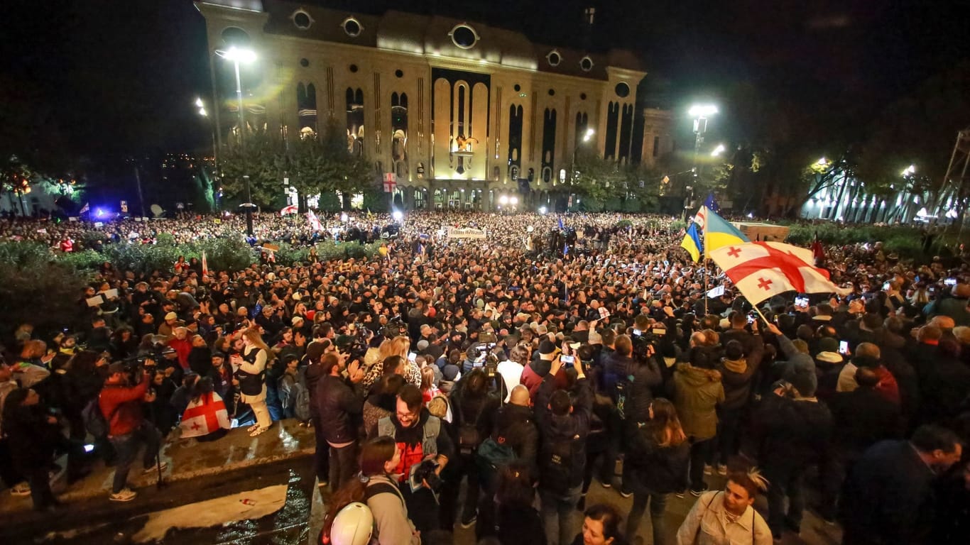 Nach der Parlamentswahl in Georgien - Proteste