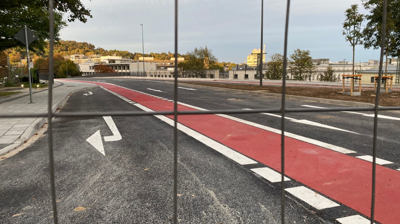 Ein Blick auf die Brücke Turmstraße aus West-Richtung.