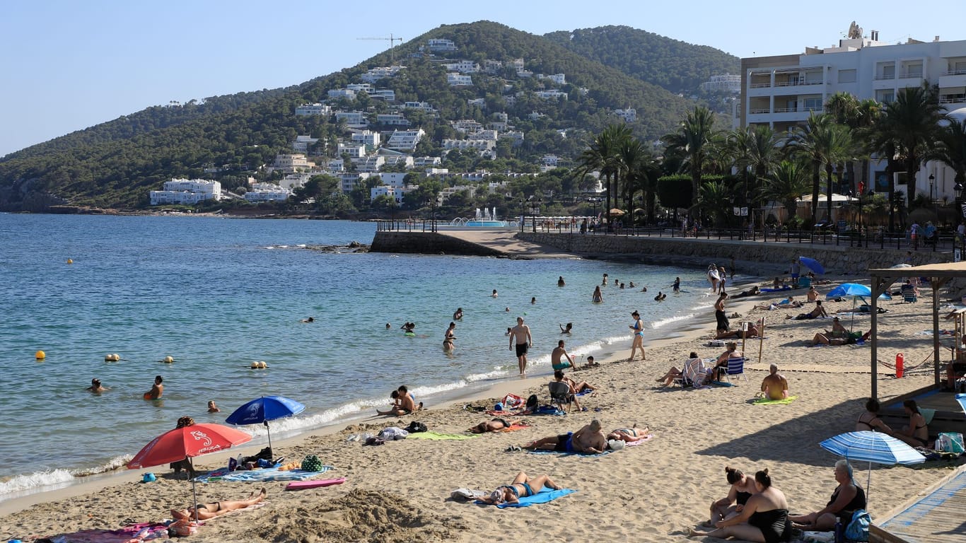 Urlauberinsel Ibiza - Santa Eulalia