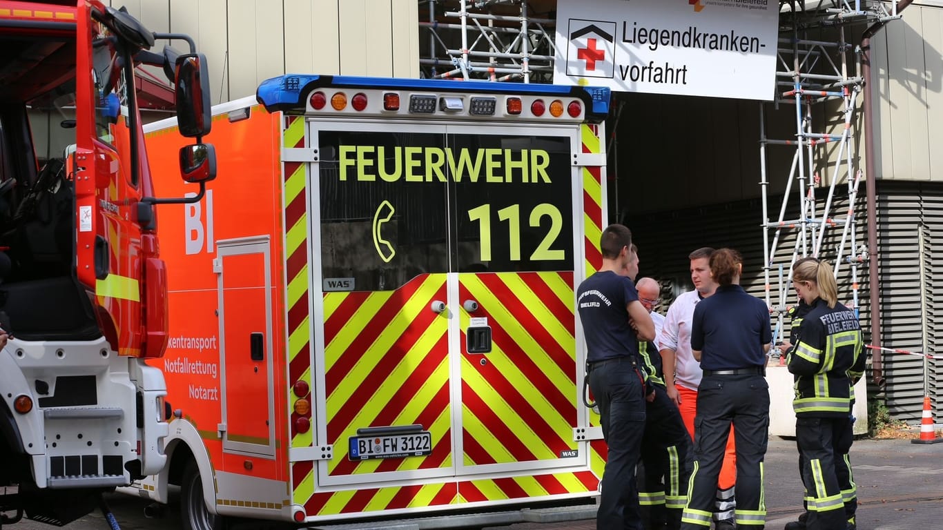 Druckabfall - Feuerwehr versorgt Klinikum mit Sauerstoff