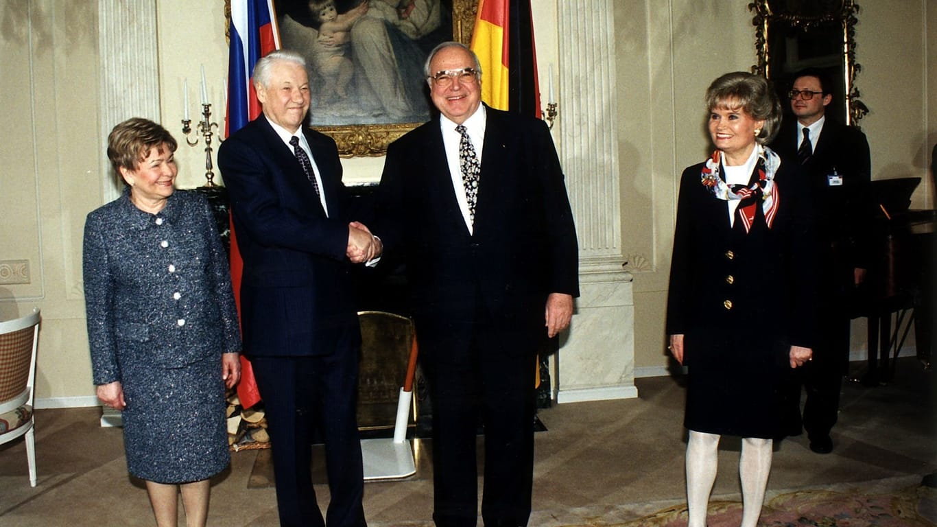 Boris Jelzin mit Helmut Kohl: Die beiden Politiker initiierten die bilaterale Geschichtskommission.