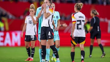 Das Abschiedsspiel sollte für Alexandra Popp gewonnen werden. Doch kurz nach ihrer Auswechslung brach die Mannschaft ein – und konnte sich nicht mehr zurückkämpfen. Die Einzelkritik.