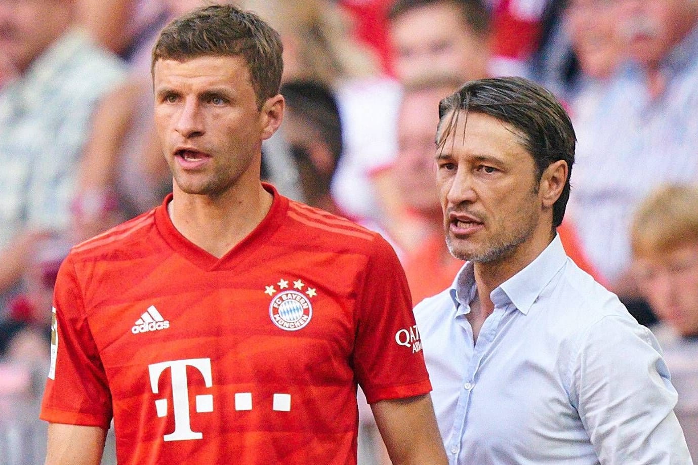 Müller (li.) und Kovač im August 2019: Der Angreifer hatte unter dem damaligen Bayern-Trainer keinen leichten Stand.