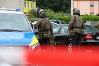 SEK-Einsatz in Essen: Frau in Wohnung..