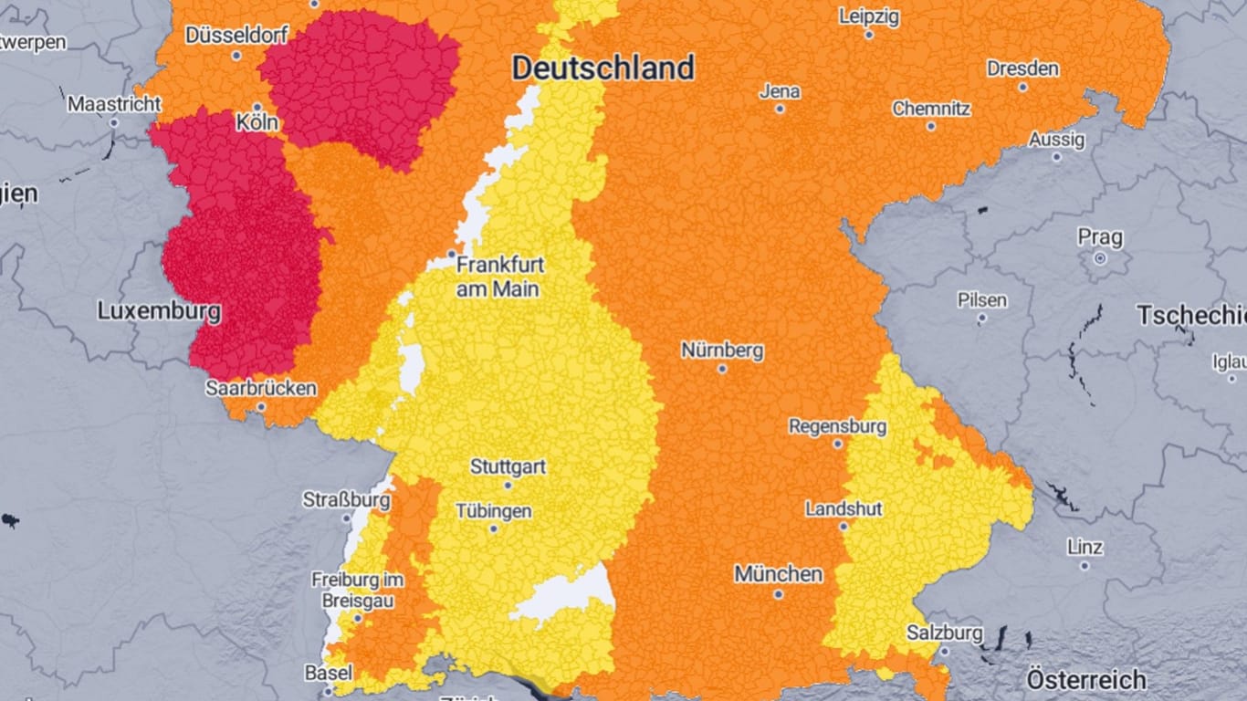 Starke Regenfälle und Sturm: Auch am Donnerstagvormittag gelten noch in Teilen Deutschlands Unwetterwarnungen.