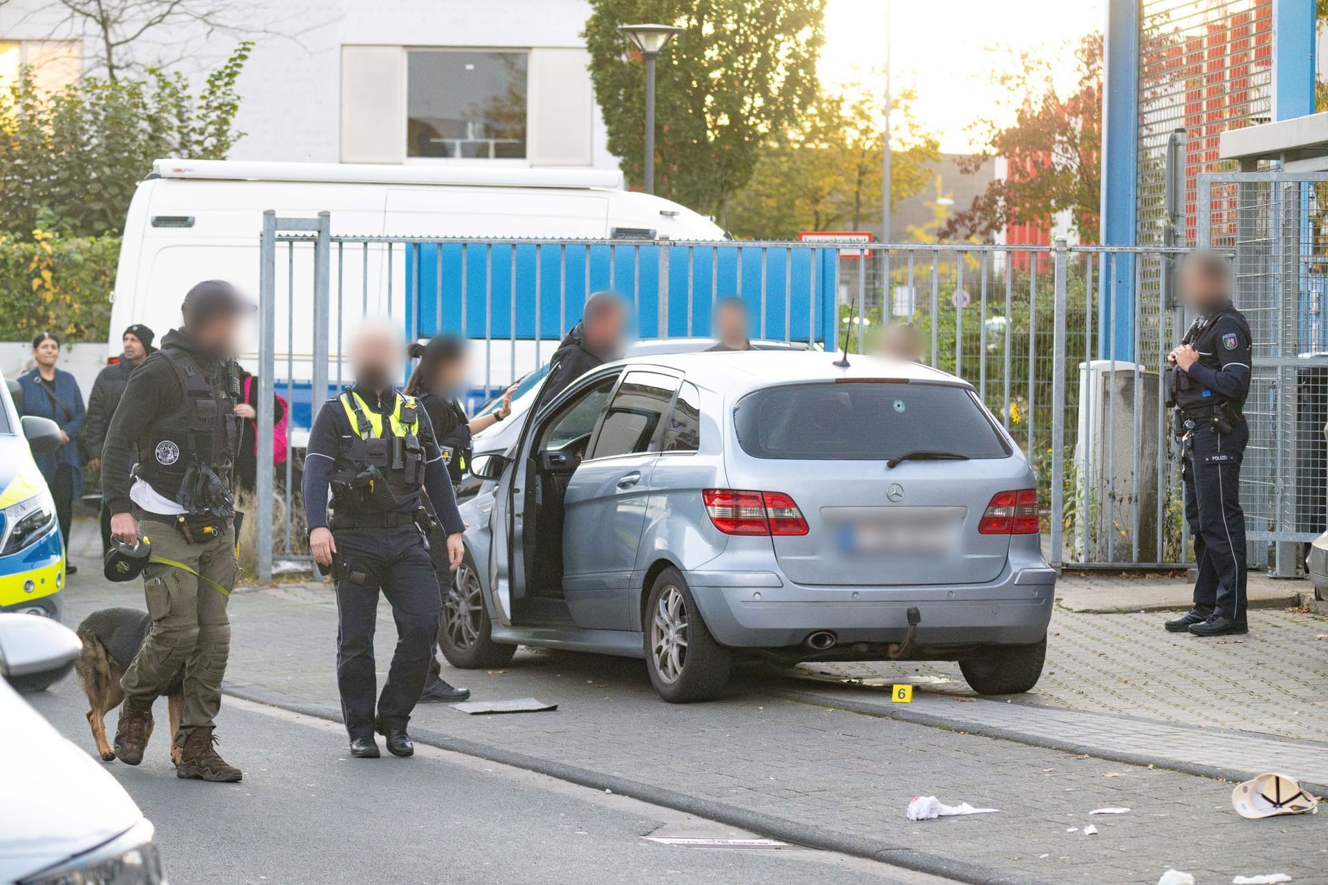 Unbekannter erschießt 32-Jährigen in Köln - Täter flüchtig