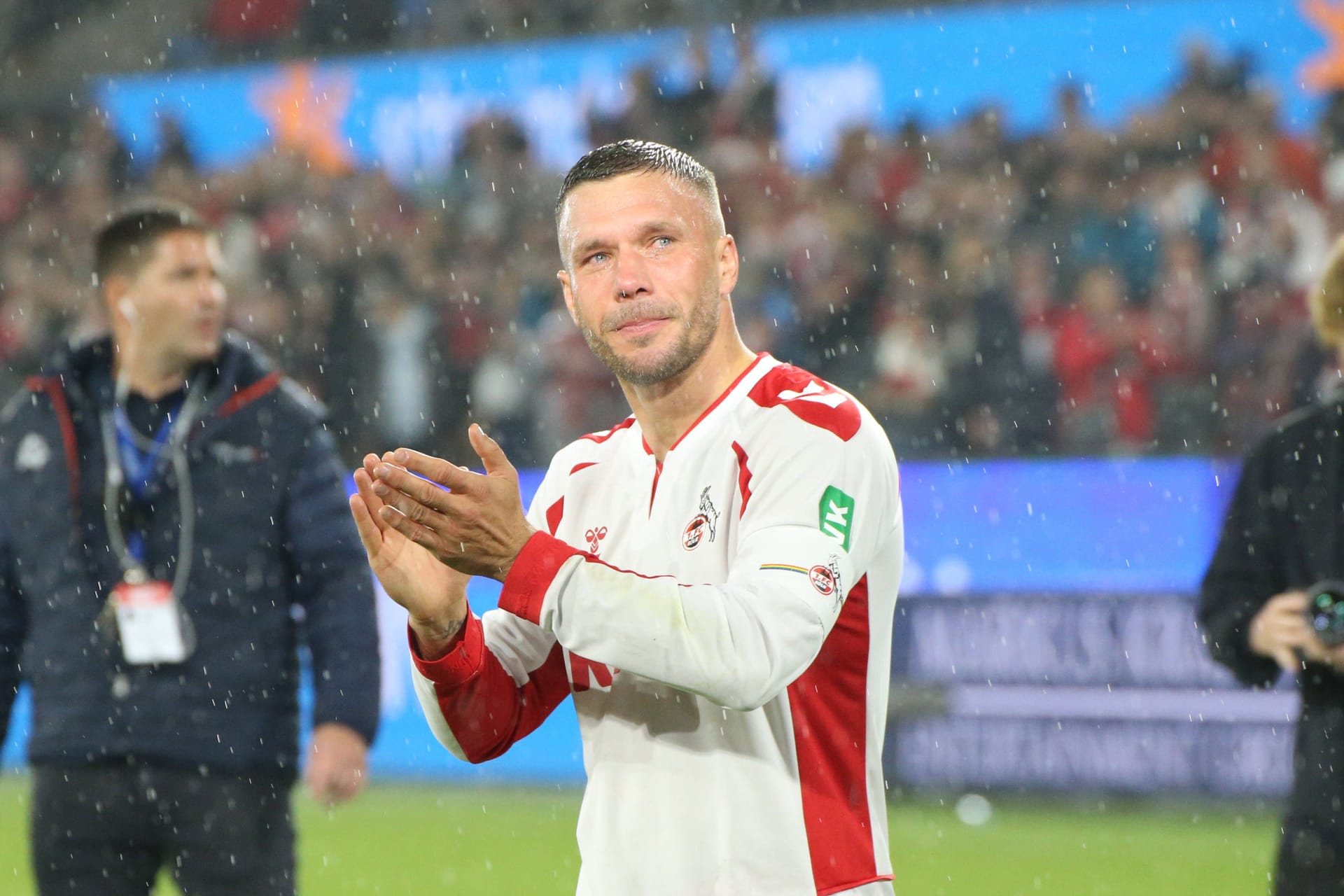 Lukas Podolski bei seinem Abschied vor den Kölner Fans.