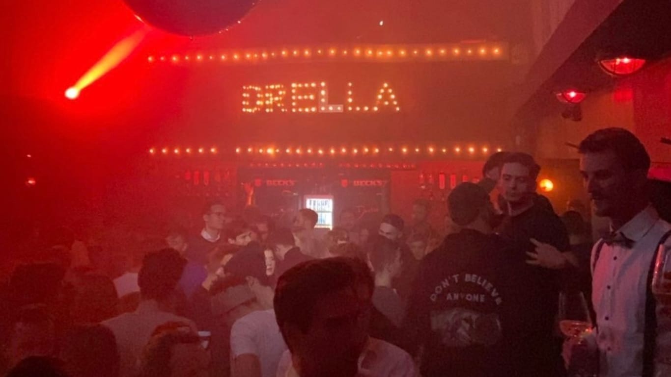 Auch der Trend-Club "Call me Drella" nimmt an der Ersti-Woche in München teil.