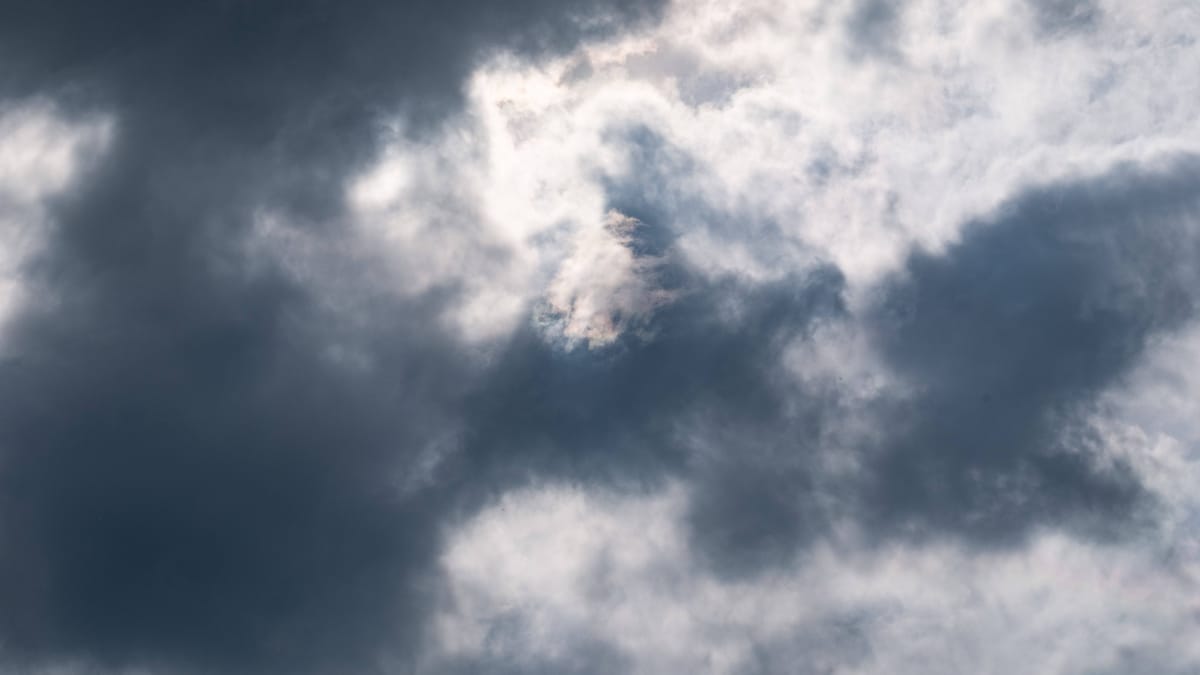 Hessen in Nemčiji prizadelo nepredvidljivo vreme, napovedani so bili močni nalivi in nevihte