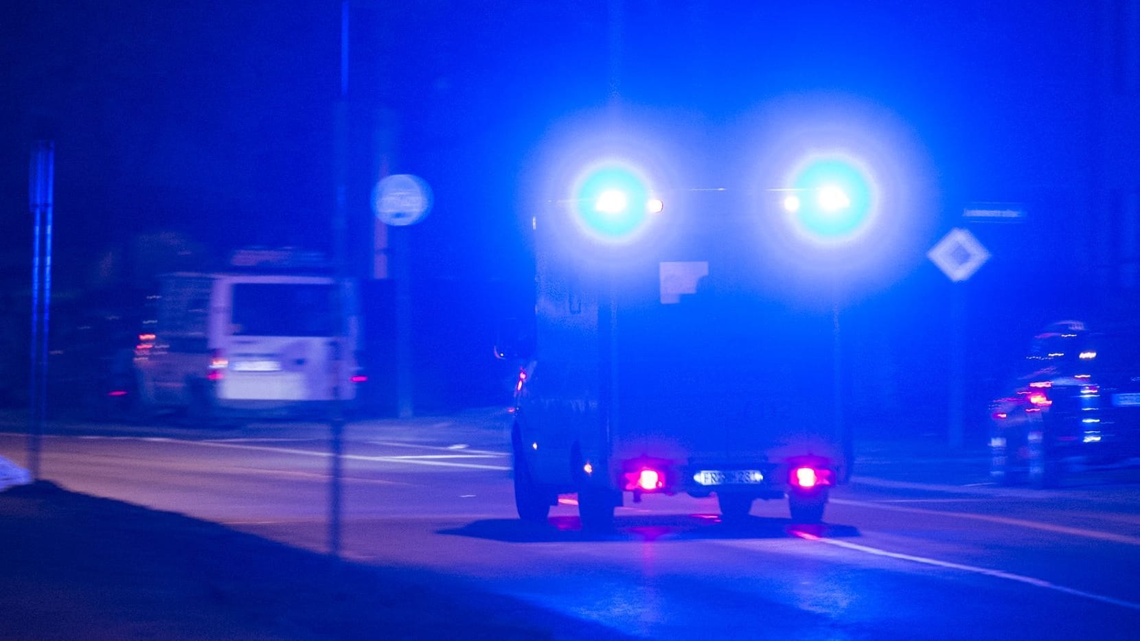 Rettungswagen mit Blaulicht