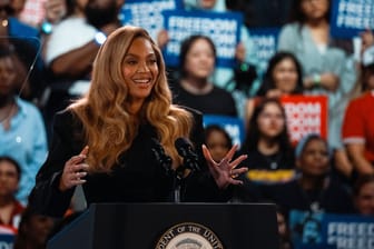 Beyoncé: Die US-Sängerin trat in Houston für Kamala Harris auf.