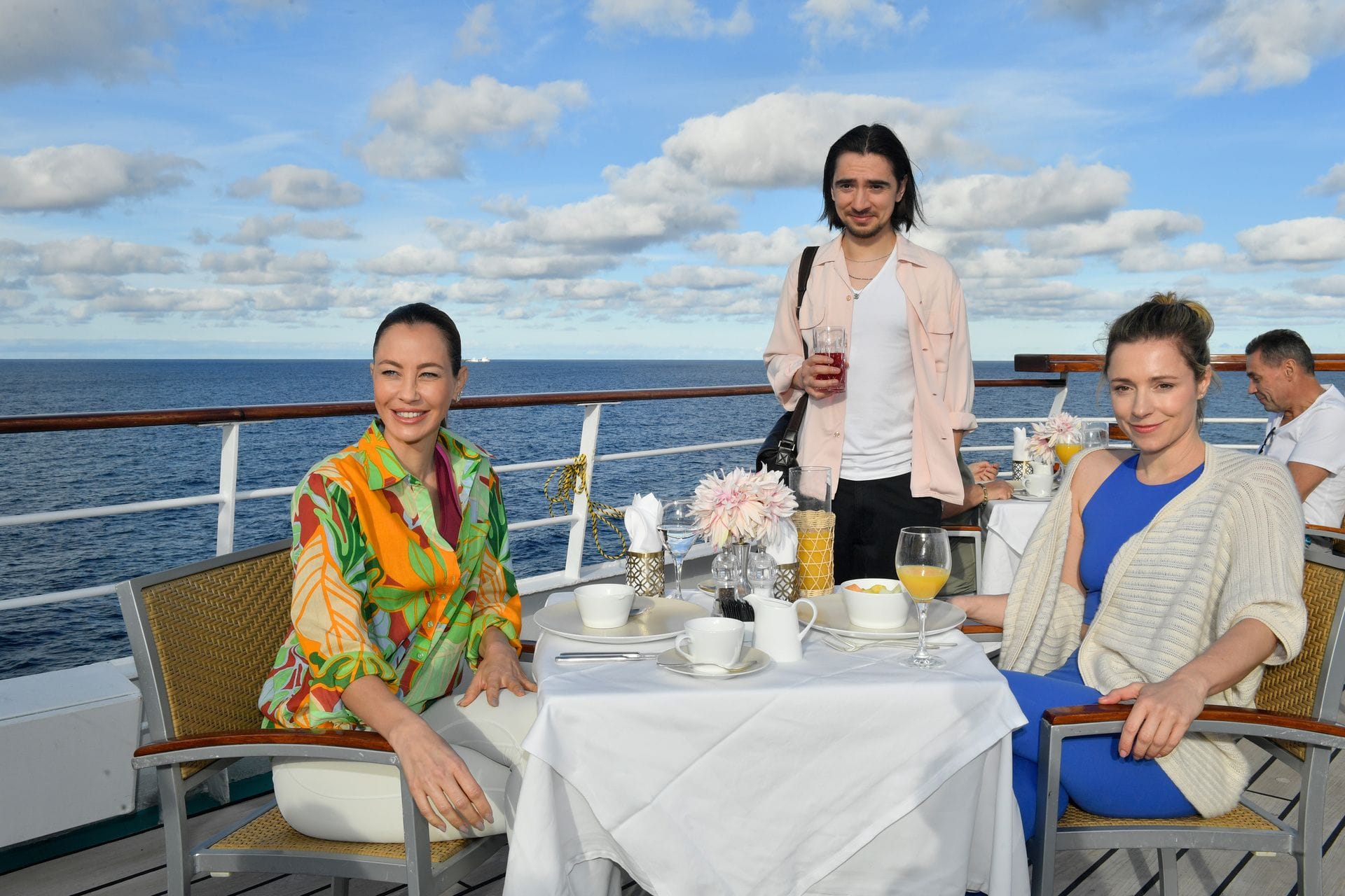 Als Yogalehrerin ist Alessandra Meyer-Wölden nur wenige Minuten im "Traumschiff" zu sehen.