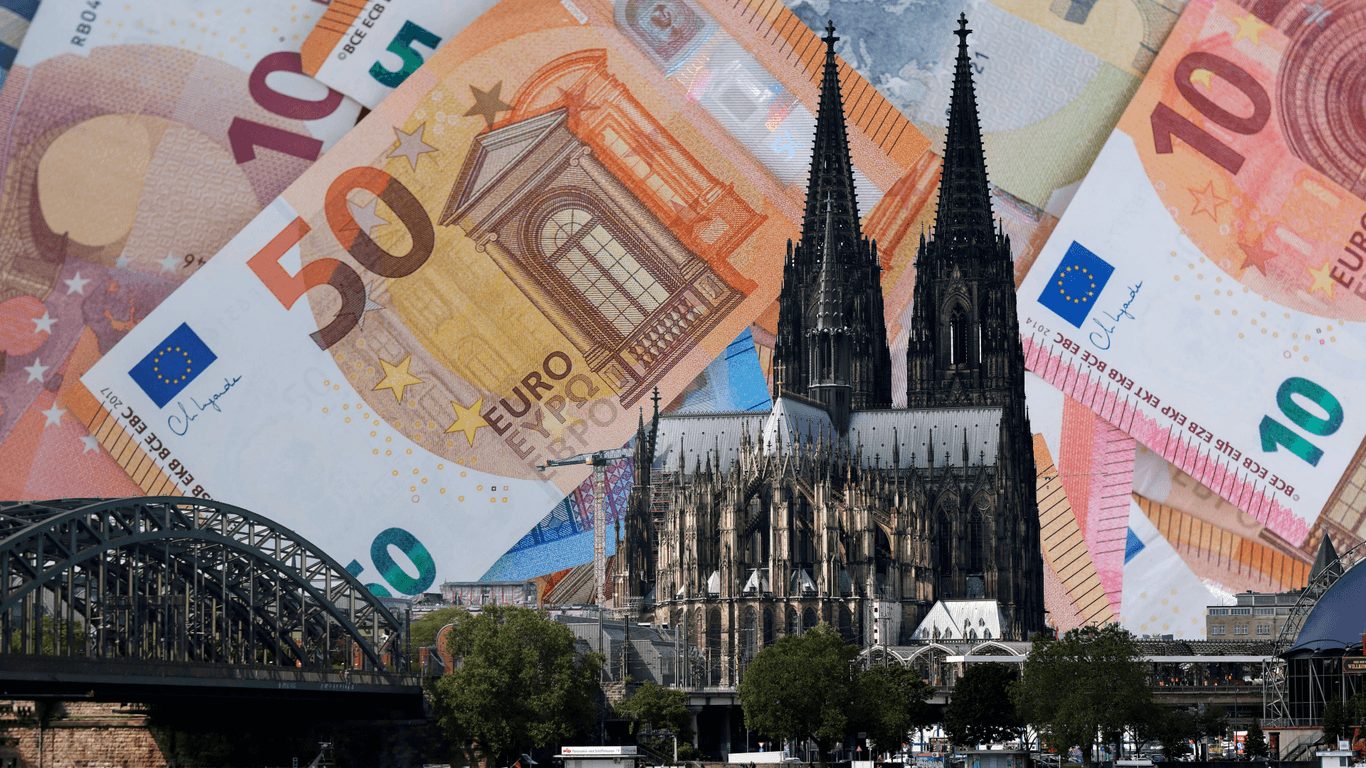 Der Kölner Dom (Archivbild): Die Stadt muss sparen.