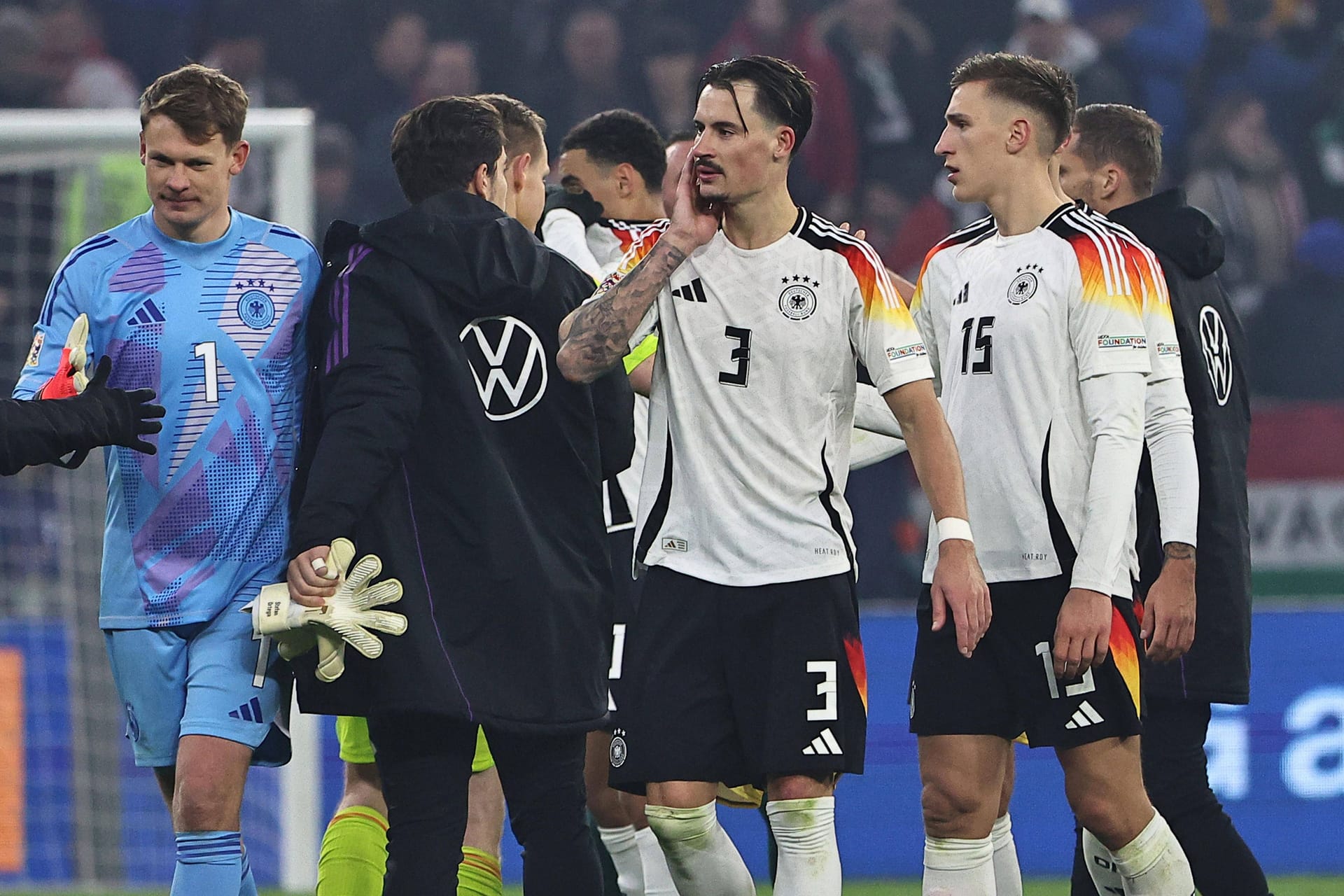 Deutschlands Nationalspieler nach dem Abpfiff: Gegen Ungarn gab es nur ein 1:1-Unentschieden.