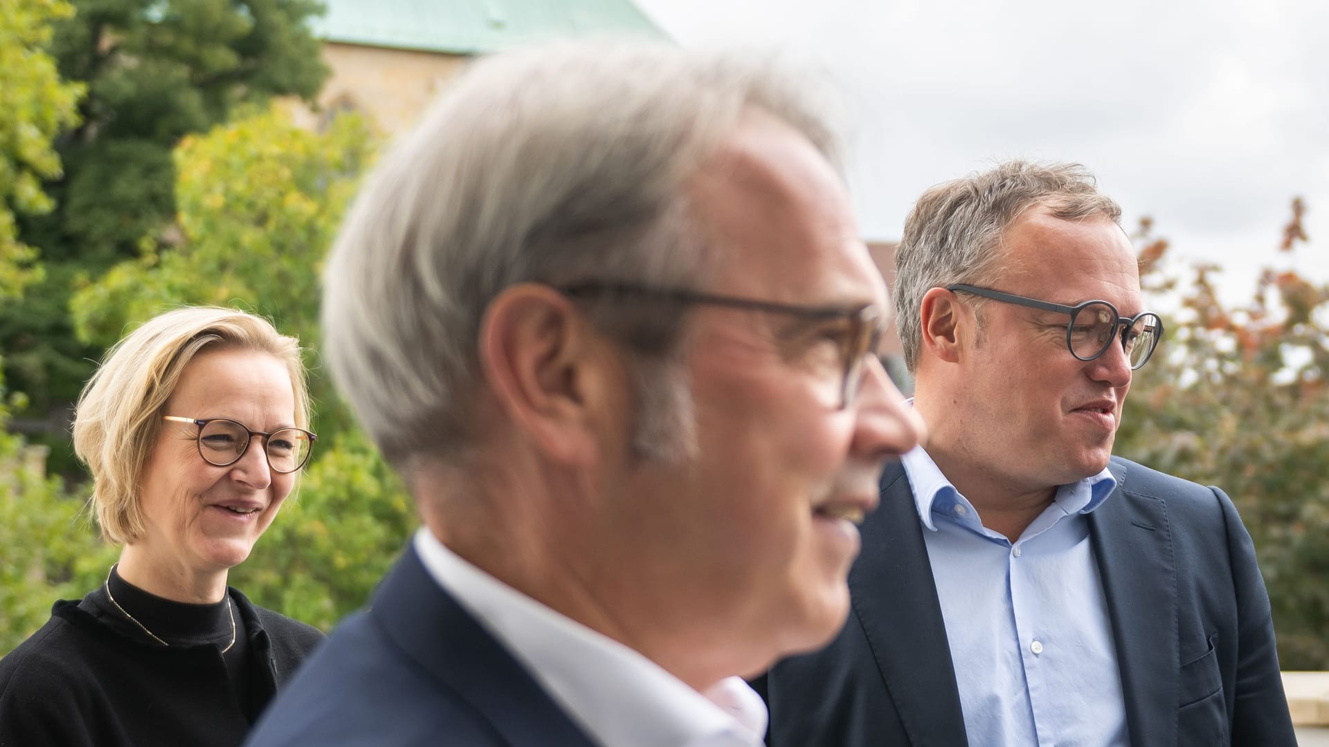 Georg Maier (l., SPD), Katja Wolf (BSW) und Mario Voigt (CDU): Jetzt fehlt nur noch eine formale Bestätigung auf dem Weg zur Brombeer-Koalition.