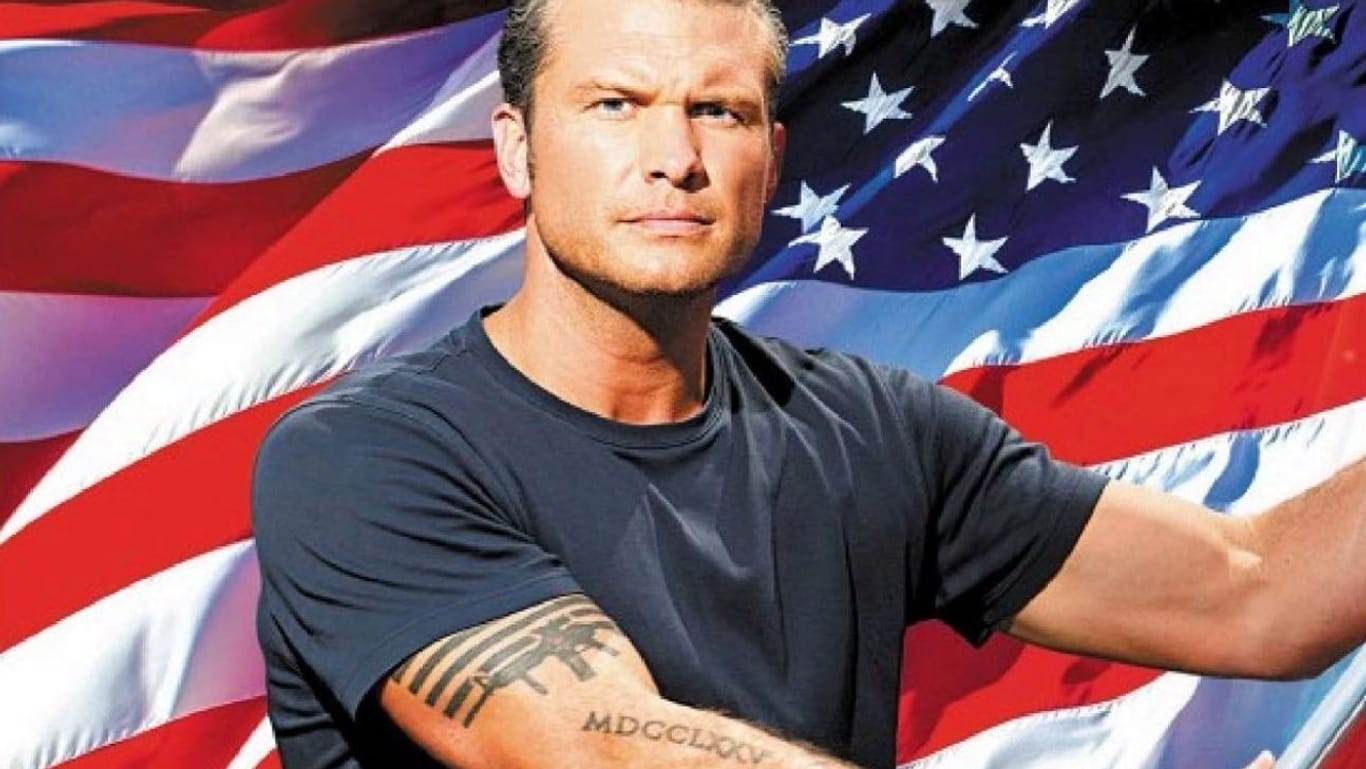 O secretário de Defesa designado, Pete Hegseth, se retrata como um patriota americano. O secretário de Defesa designado, Pete Hegseth, se retrata como um patriota americano.