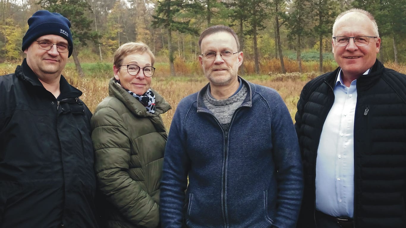 Der Vorstand der Bürgerinitiative: Oliver Stenert, Angelika Brückner, Martin Jurgeit und Thomas Engelke wollen die Fabrik verhindern.