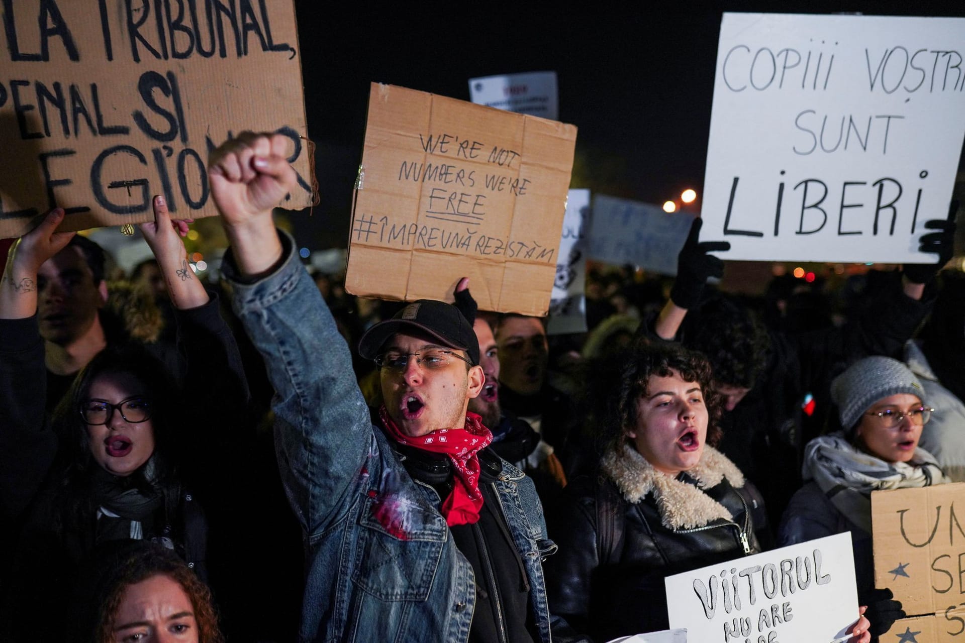 Protest gegen den Wahlsieger in Bukarest.