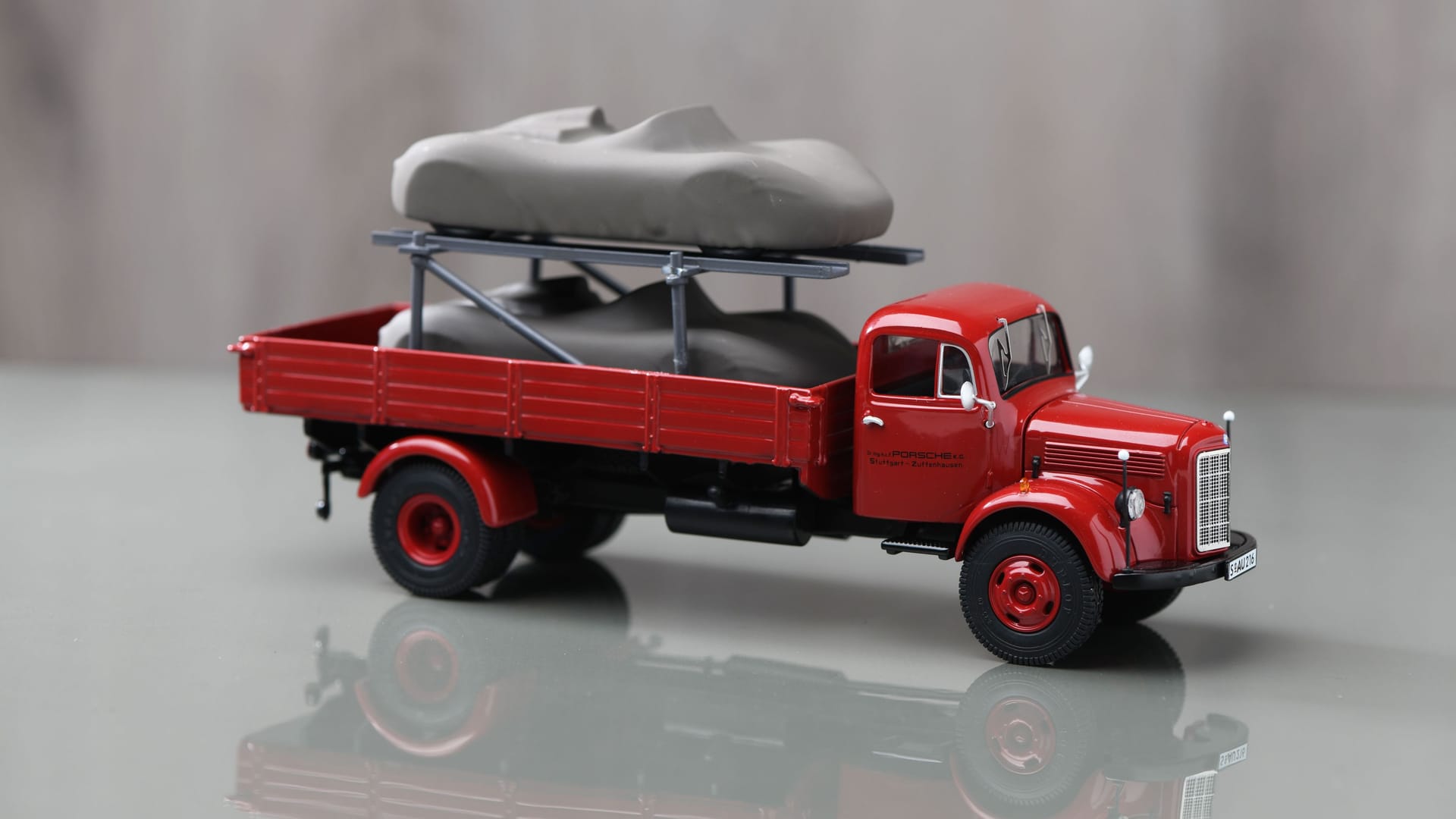 Gewinner Kategorie F: Mercedes-Benz L 3500 Renntransporter, Schuco, Preis: 119 Euro.