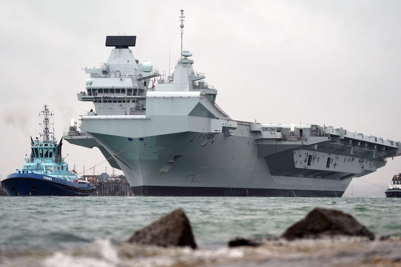 Die HMS "Queen Elizabeth": Der Flugzeugträger ist auf dem Weg nach Hamburg.