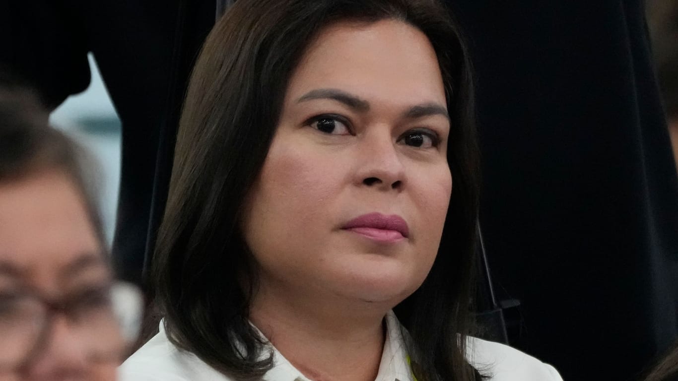 Die philippinische Vizepräsidentin Sara Duterte hat nach eigener Aussage für den Fall ihrer Ermordung dafür gesorgt, dass Präsident Marcos Jr. sterben soll. (Archivbild)