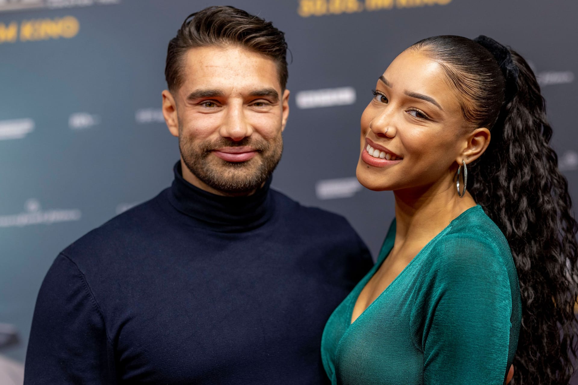 Aleks Petrovic und Vanessa Nwattu: Das Paar wird heiraten.