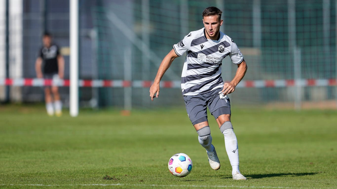 Ein seltener Anblick: Niklas Lang im Trikot des SV Sandhausen.