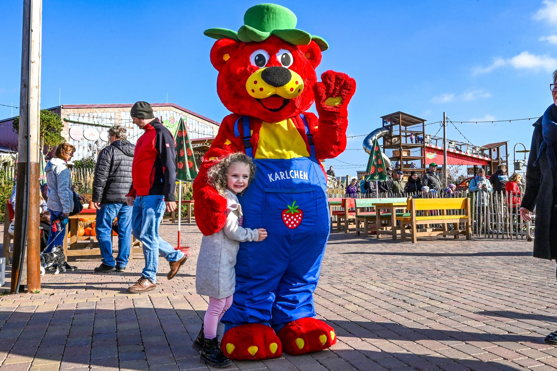 Karls Erlebnis-Dorf in Döbeln (Archivbild): Dort, wo neben dem bereits stehenden Freizeitpark ein Hotel gebaut werden soll, befanden sich schon in Stein- und Bronzezeit Siedlungen.