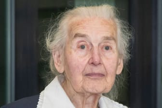 Ursula Haverbeck: Sie soll tot sein.