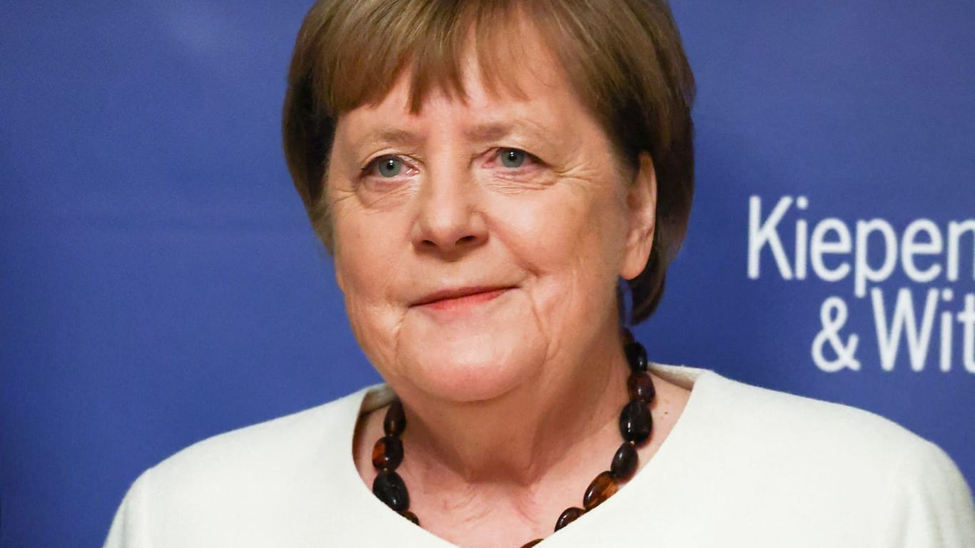 GERMANY-POLITICS/MERKEL BOOK