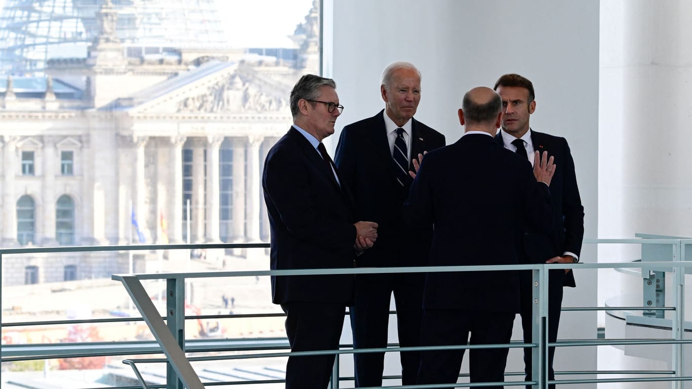 Ukraine Gespräche: Bundeskanzler Olaf Scholz empfing Frankreichs Präsient Emmanuel Macron, US-Präsident Joe Biden und den britischen Premierminister Keir Starmer in Berlin.