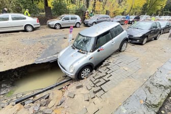 Ein Wasserrohrbruch in Dortmund hat eine Spur der Verwüstung nach sich gezogen.