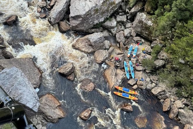 Kajaks auf dem Franklin River im Franklin-Gordon Wild Rivers National Park (Archivbild): In dem Nationalpark kam es zu einem schweren Unfall.