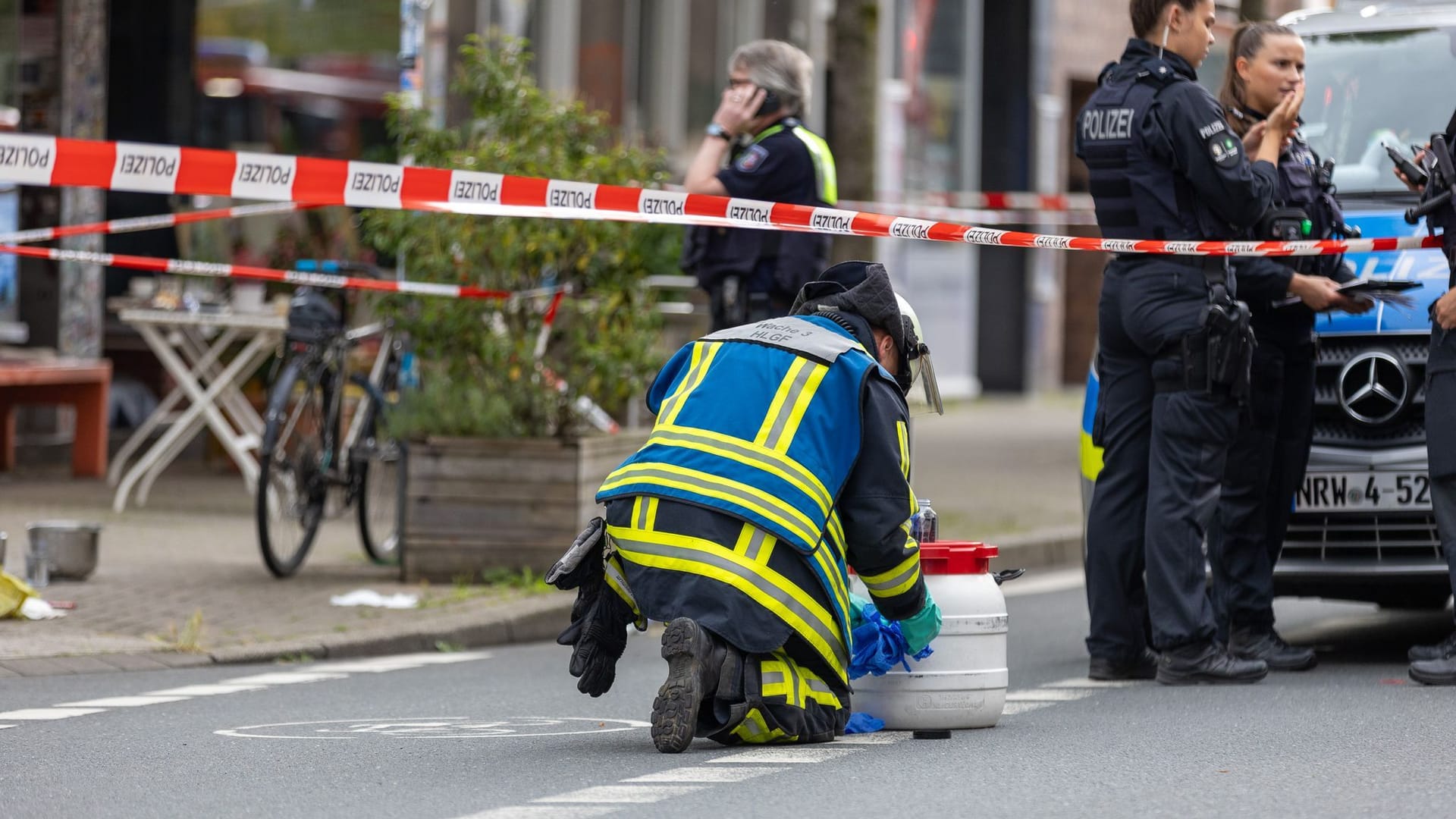 Säureangriff vor Bochumer Café