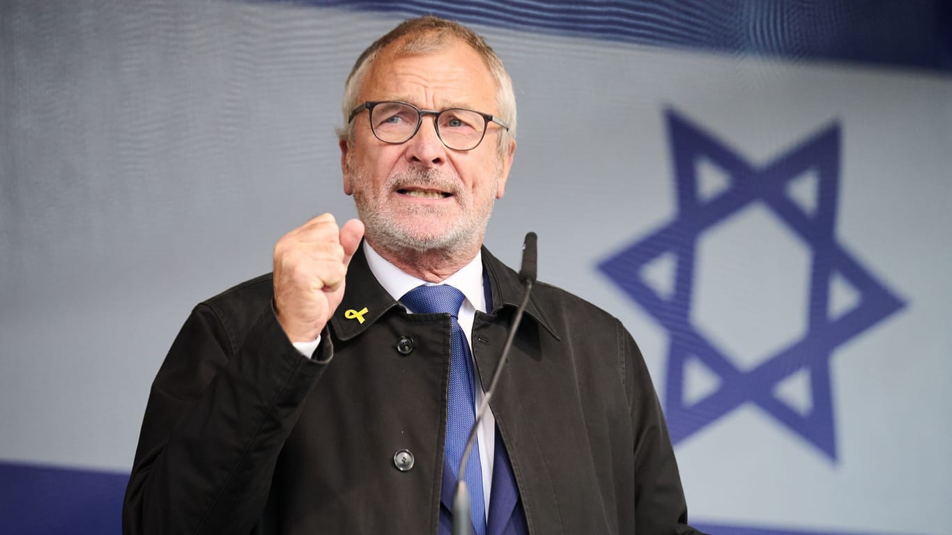 Solidaritätskundgebung für Israel auf dem Pariser Platz