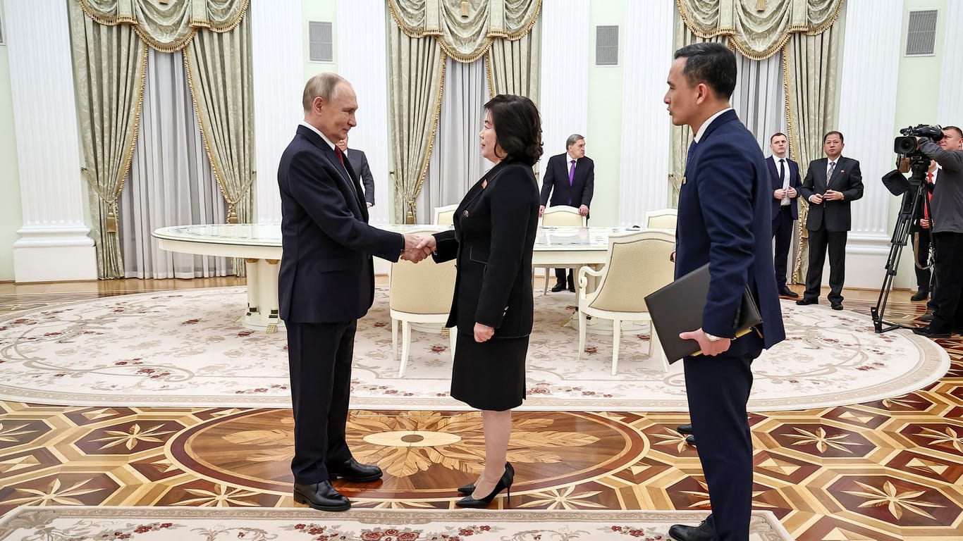 Nordkoreanische Außenministerin in Moskau