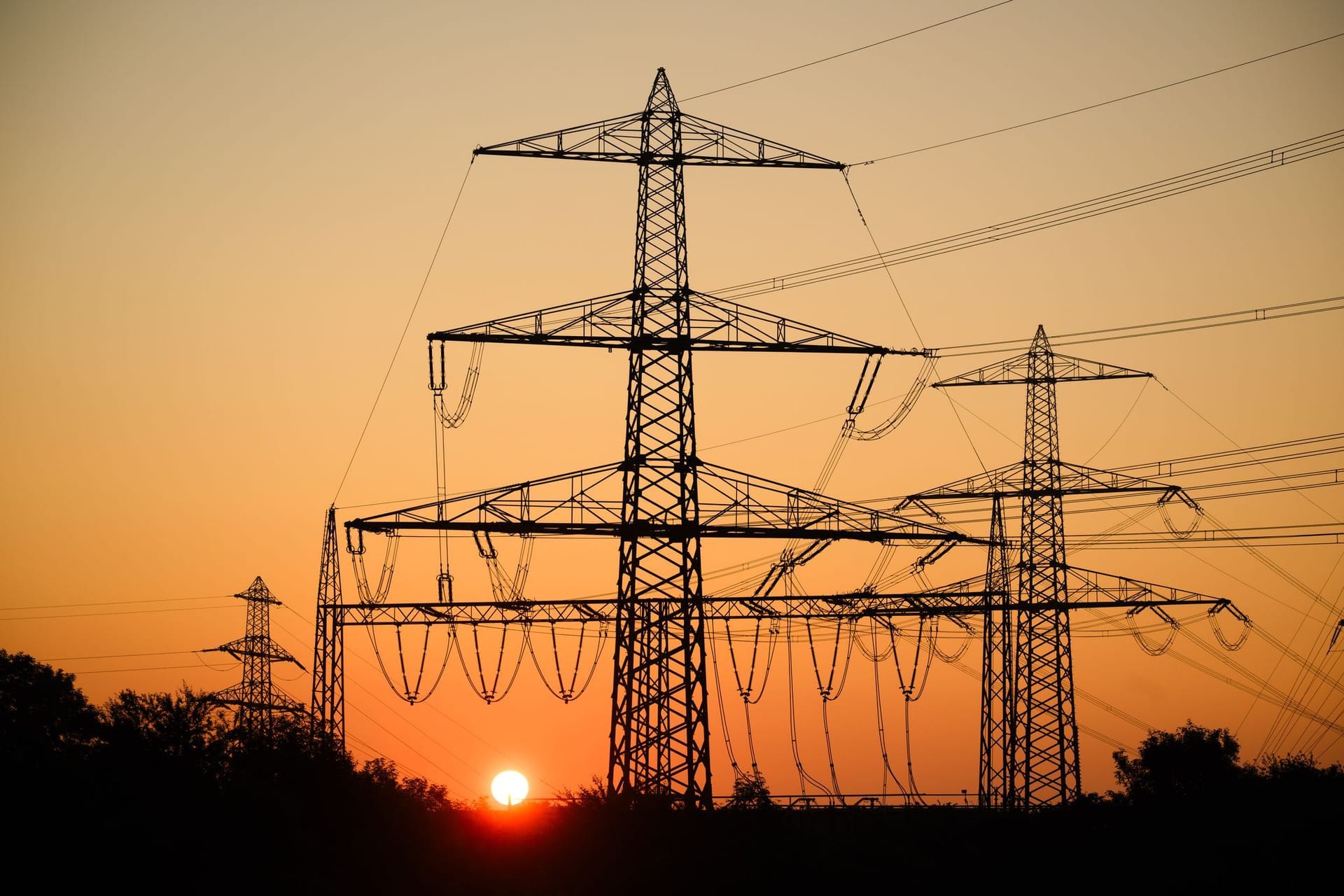 Hohe Energiekosten verteuern die Industrieproduktion Hohe Energiekosten verteuern die Industrieproduktion