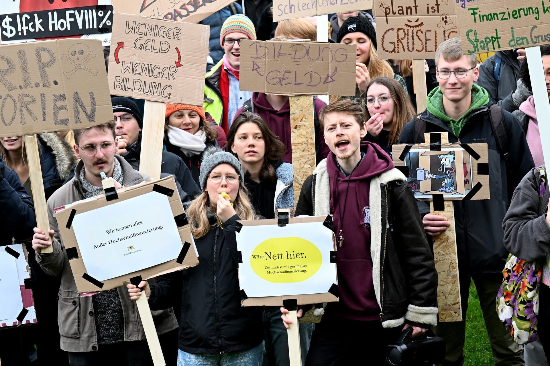 Zentrale Kundgebung gegen die Hochschulfinanzierung